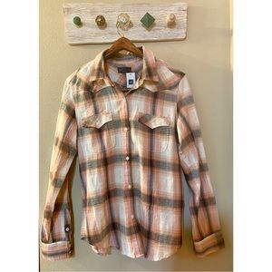 NWT GAP Plaid button-up shirt